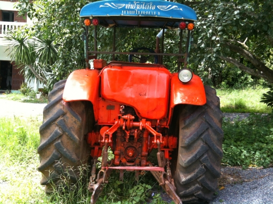 ขายรถไถ BELARUS (MT) 77 แรง ดันหน้า ผาน 7 สภาพพร้อมใช้