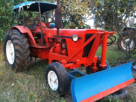 ขายรถไถ BELARUS (MT) 77 แรง ดันหน้า ผาน 7 สภาพพร้อมใช้