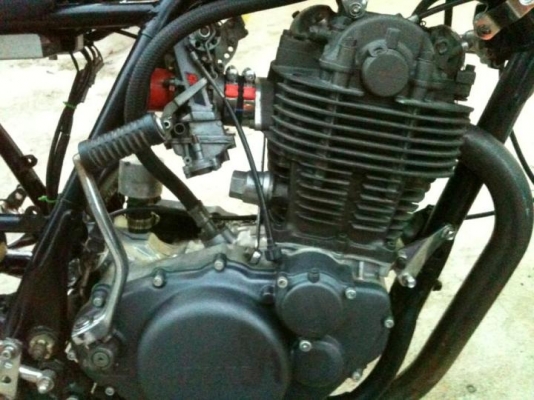 ขาย SR400 แต่งนิดหน่อย ขาย SR400 แต่งนิดหน่อย