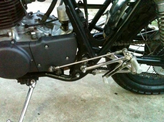 ขาย SR400 แต่งนิดหน่อย ขาย SR400 แต่งนิดหน่อย