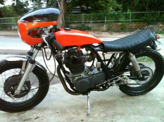 ขาย SR400 แต่งนิดหน่อย