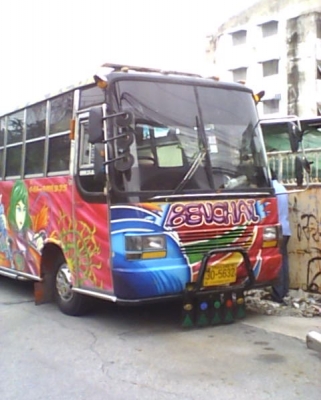 รายละเอียด บัส 8เมตรเครืองเเรงเเต่งโบคอมมอลเรลอีซูซูเจเพือง10ราคา450000ต่อได้หมื่นสองหมืนครับ