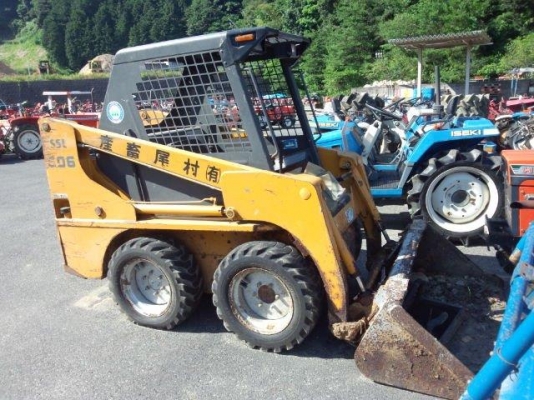 รถตัก bobcat สภาพพร้อมใช้