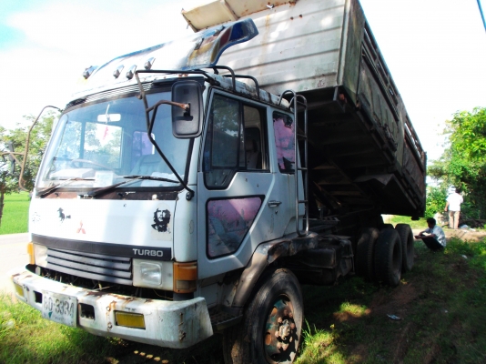 ขายด่วนรถสิบล้อหลงโบFN527TF1818ดรั้มสามมิตร