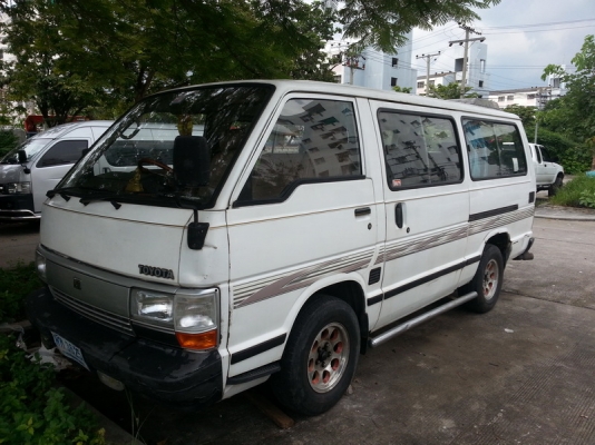 ขาย Toyota ตาหวาน แห้งๆเดิมๆพองาม พร้อมใช้