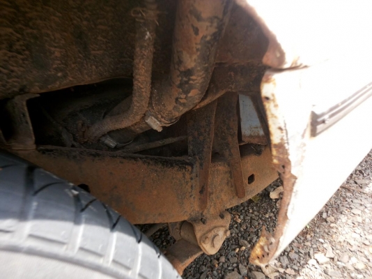 ขาย ม้ากระโดดแนวๆ TOYOTA LN40 เครื่องเดิม12R เบนซิน แรงดีประหยัด ช่วงล่างคัสซีเดิมไม่ผุไม่ปะไม่ดาม กระบะสวยไม่ผุ ตัวรถบางเดิมไม่ผุ ภายในดีคอนโซลดี ล้อแม็ก หลังคาติดเคฟล่า ยางสวย4เส้น รถทรงสวย ครับ พร้อมใช้งาน ทะเบียนเต็ม เอกสารครบ ราคาต่อรองได้เด้อ พี่น้อ