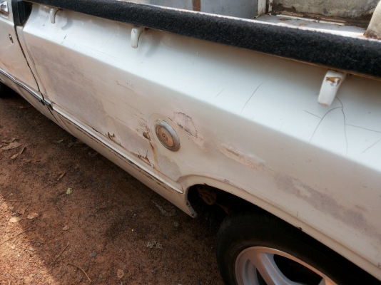 ขาย ม้ากระโดดแนวๆ TOYOTA LN40 เครื่องเดิม12R เบนซิน แรงดีประหยัด ช่วงล่างคัสซีเดิมไม่ผุไม่ปะไม่ดาม กระบะสวยไม่ผุ ตัวรถบางเดิมไม่ผุ ภายในดีคอนโซลดี ล้อแม็ก หลังคาติดเคฟล่า ยางสวย4เส้น รถทรงสวย ครับ พร้อมใช้งาน ทะเบียนเต็ม เอกสารครบ ราคาต่อรองได้เด้อ พี่น้อ