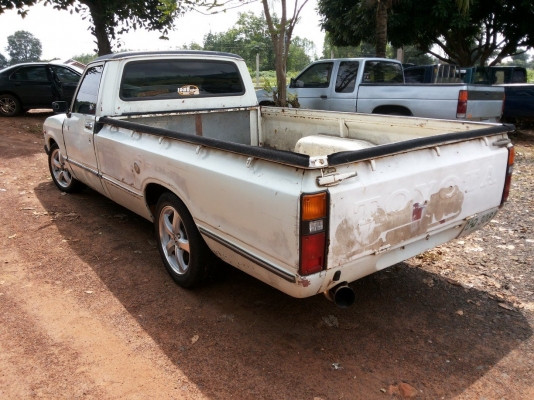 ขาย ม้ากระโดดแนวๆ TOYOTA LN40 เครื่องเดิม12R เบนซิน แรงดีประหยัด ช่วงล่างคัสซีเดิมไม่ผุไม่ปะไม่ดาม กระบะสวยไม่ผุ ตัวรถบางเดิมไม่ผุ ภายในดีคอนโซลดี ล้อแม็ก หลังคาติดเคฟล่า ยางสวย4เส้น รถทรงสวย ครับ พร้อมใช้งาน ทะเบียนเต็ม เอกสารครบ ราคาต่อรองได้เด้อ พี่น้อ