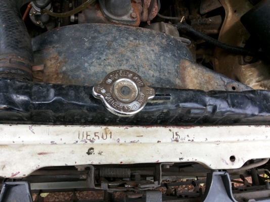 ขาย ม้ากระโดดแนวๆ TOYOTA LN40 เครื่องเดิม12R เบนซิน แรงดีประหยัด ช่วงล่างคัสซีเดิมไม่ผุไม่ปะไม่ดาม กระบะสวยไม่ผุ ตัวรถบางเดิมไม่ผุ ภายในดีคอนโซลดี ล้อแม็ก หลังคาติดเคฟล่า ยางสวย4เส้น รถทรงสวย ครับ พร้อมใช้งาน ทะเบียนเต็ม เอกสารครบ ราคาต่อรองได้เด้อ พี่น้อ