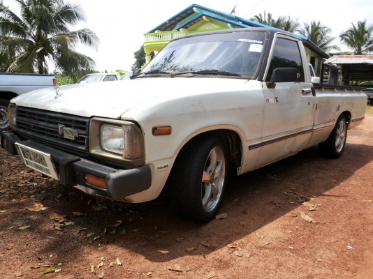 ขาย ม้ากระโดดแนวๆ TOYOTA LN40 เครื่องเดิม12R เบนซิน แรงดีประหยัด ช่วงล่างคัสซีเดิมไม่ผุไม่ปะไม่ดาม กระบะสวยไม่ผุ ตัวรถบางเดิมไม่ผุ ภายในดีคอนโซลดี ล้อแม็ก หลังคาติดเคฟล่า ยางสวย4เส้น รถทรงสวย ครับ พร้อมใช้งาน ทะเบียนเต็ม เอกสารครบ ราคาต่อรองได้เด้อ พี่น้อ ขาย ม้ากระโดดแนวๆ TOYOTA LN40 เครื่องเดิม12R เบนซิน แรงดีประหยัด ช่วงล่างคัสซีเดิมไม่ผุไม่ปะไม่ดาม กระบะสวยไม่ผุ ตัวรถบางเดิมไม่ผุ ภายในดีคอนโซลดี ล้อแม็ก หลังคาติดเคฟล่า ยางสวย4เส้น รถทรงสวย ครับ พร้อมใช้งาน ทะเบียนเต็ม เอกสารครบ ราคาต่อรองได้เด้อ พี่น้อ