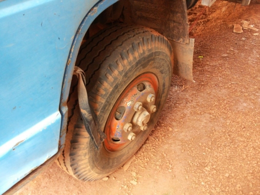 ขาย6ล้อประกอบใหญ่ๆแรงๆ ISUZU 6BB1 145แรง เครื่องแน่นแรงไม่เยิ้ม เกียร์สั้นแล้วเกียร์ใหญ่ J 7เกียร์ถอย คัสซีนอก สวยไม่ผุไม่ดาม เสริมเหล็กบนหนาแข็งแรง Fหน้า-หลัง กระบะพื้นเหล็กคอกไม้สภาพดีไม่ผุไม่หัก ยาว5ม. ฝาทึบมีผุ คัสซีกว้าง ใส่Fไม่ต้องขยับแหนบเลย หัวNPR