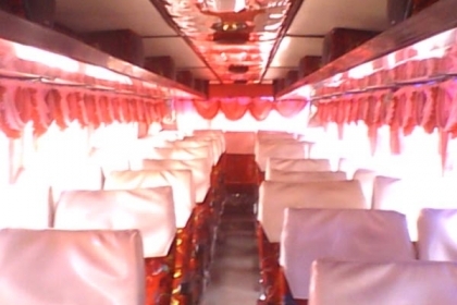 คัสซีนิสสันถุงลมแอร์แขวนตัวถังเชิดชัยทรงเดอะเบสราคา700000 ราคาต่อรองได้