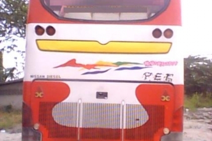 คัสซีนิสสันถุงลมแอร์แขวนตัวถังเชิดชัยทรงเดอะเบสราคา700000 ราคาต่อรองได้