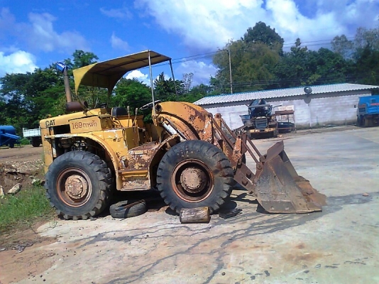 รถตัก CAT 922 ขับเคลื่อน 4 ล้อ ลดราคาเหลือเพียง 3.2 แสนบาท.