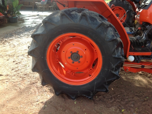 ปัญญาแทรคเตอร์มาแล้ว...จัดมาให้ครับ รีบโดยด่วน.คูโบต้า L4508 พร้อมใบมีดตราช้าง โรตาลี่ตราช้าง เล่มทะเบียนพร้อม