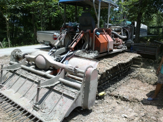 ขาย รถตีดิน มีใบดัน