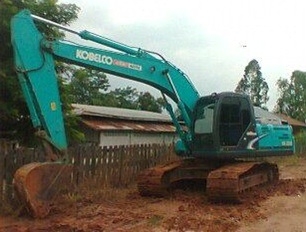 KOBELCO MARK 8 SUPER YN12 SK-200 รถสวยจัดทำงาน 4,000 ชม. เครื่องแน่นแรงดี ภายในสวยสะอาดครบพร้อม เอวแน่น ช่วงล่างเต็มดีประมาณ 80\% พร้อมใช้งาน เอกสารทะเบียนครบพร้อม ราคาต่อรองได้ครับ