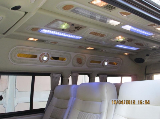 รถตู้ COMMUTER ปี 2006