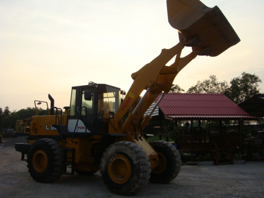 รถตัก TCM L32-1 S/N:S28-00264 E/N:NE6-077413T 2002YEAR รถตัก TCM L32-1 S/N:S28-00264 E/N:NE6-077413T 2002YEAR