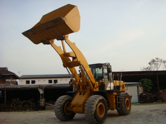 รถตัก TCM L32-1 S/N:S28-00264 E/N:NE6-077413T 2002YEAR รถตัก TCM L32-1 S/N:S28-00264 E/N:NE6-077413T 2002YEAR