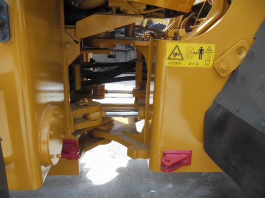 รถตัก TCM L32-1 S/N:S28-00264 E/N:NE6-077413T 2002YEAR รถตัก TCM L32-1 S/N:S28-00264 E/N:NE6-077413T 2002YEAR