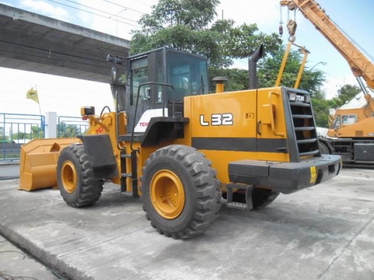 รถตัก TCM L32-1 S/N:S28-00264 E/N:NE6-077413T 2002YEAR รถตัก TCM L32-1 S/N:S28-00264 E/N:NE6-077413T 2002YEAR