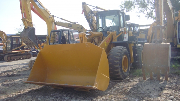 รถตัก TCM L32-1 S/N:S28-00264 E/N:NE6-077413T 2002YEAR รถตัก TCM L32-1 S/N:S28-00264 E/N:NE6-077413T 2002YEAR