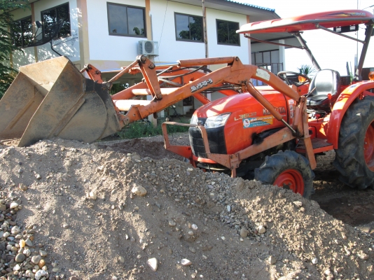 ขาบปุ้งกี๋ รถไถคูโบต้า