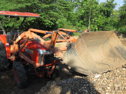 ขาบปุ้งกี๋ รถไถคูโบต้า