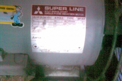 พัดลมตัวใหญ่มอเตอร์มิสซู 1/3 แรงตัวใหญ่ครับมอเตอร์มิสซู 1/3  แรง  แรงครับตัวนี้ราคานี้คุ้มมากครับเบิกใหม่รุ่นนี้เกือบ สี่พันครับ