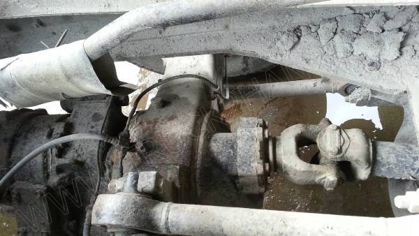 รถบรรทุก 10 ล้อดั๊มพ์ท้องเรือ  ยี่ห้อ NISSAN  ลงหัว HINO 2 เพลา  225 แรงม้า