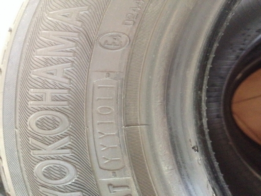 ขายยางมือสอง YOKOHAMA  245/45R17 ปี12 ขายยางมือสอง YOKOHAMA  245/45R17 ปี12