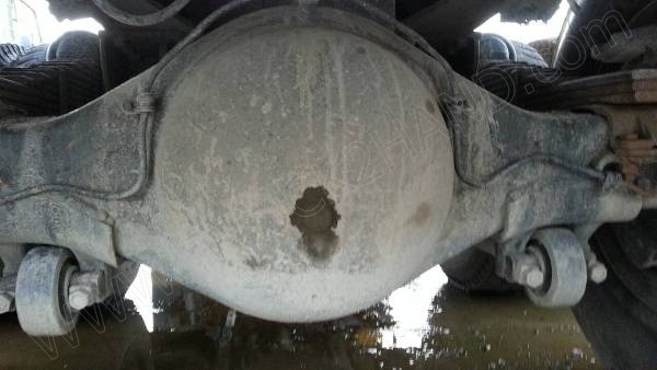 รถบรรทุก 10 ล้อดั๊มพ์ท้องเรือ  ยี่ห้อ NISSAN  ลงหัว HINO 2 เพลา  225 แรงม้า