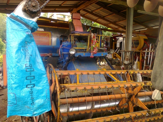 ขายรถเกี่ยวไทยเส็ง(เจ้าของบอกขอขายด่วน)