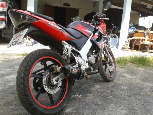 ขาย Honda CBR 150 R สภาพเยี่ยม ของแต่งเพียบ