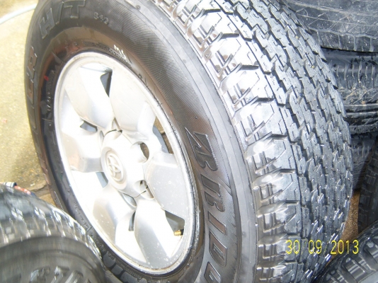 แม็กพรีรันเนอร์ ขอบ 15 พร้อมยาง 255 70 15