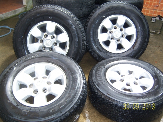 แม็กพรีรันเนอร์ ขอบ 15 พร้อมยาง 255 70 15