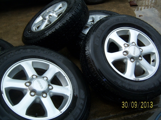 แม็กอีซูซุขอบ 16  พร้อมยาง 245 70 16