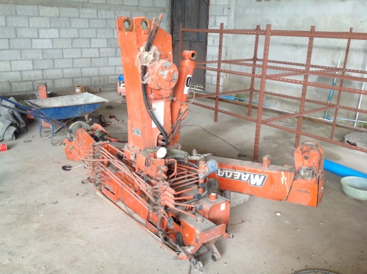 เครน  ญี่ปุ่นแท้  ซื้อ  2  ตัวเหลือเก็บ  1  ตัว  ขายแล้วครับ  ขอขอบคุณ ทีมงานเสือมาก ๆ ครับ