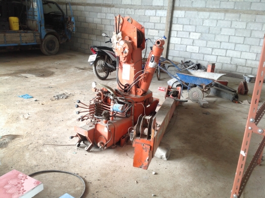 เครน  ญี่ปุ่นแท้  ซื้อ  2  ตัวเหลือเก็บ  1  ตัว  ขายแล้วครับ  ขอขอบคุณ ทีมงานเสือมาก ๆ ครับ