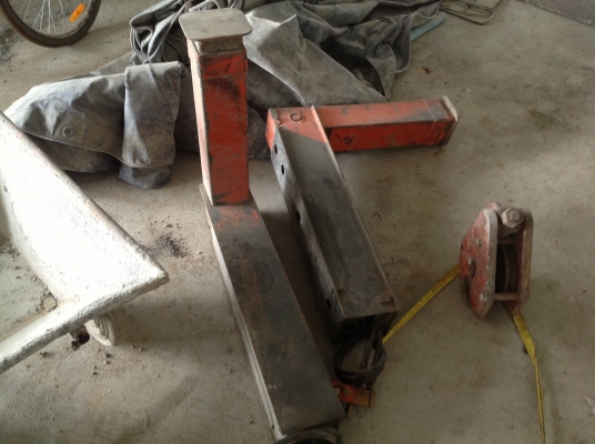 เครน  ญี่ปุ่นแท้  ซื้อ  2  ตัวเหลือเก็บ  1  ตัว  ขายแล้วครับ  ขอขอบคุณ ทีมงานเสือมาก ๆ ครับ