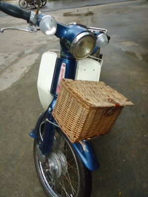 Honda C70 7,700.-