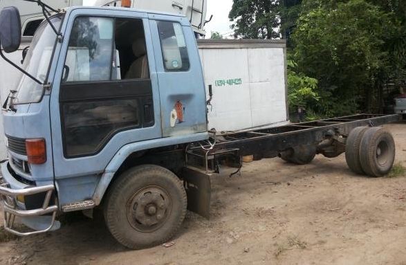 ขายหกล้อหัวคัซซี roc 175 ยาว 5 เมตร โทร 088-4501277