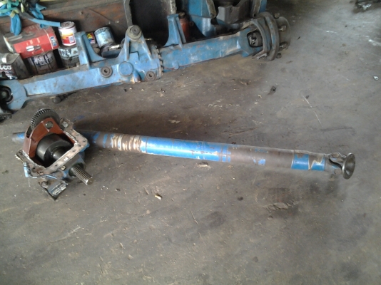 ขายเพลาหน้าZF 335 ครบชุดพร้อมใช้ ราคาไม่แพง สำหรับรถเพลาเดียวอยากเป็นสองเพลา