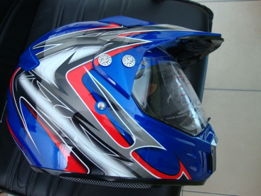 ขายหมวก วิบาก MRC สภาพ 99 เปอร์เช็น  ไชค์ L ไซ เดียว กับ หมวก อินเด็ก คับ   ราคา 1300.- พร้อมส่งฟรี มารับเอง 1200.- คับ  ไม่มีรอย ไม่เคยล้น ของใหม่ เหตุผล ซื้อผิดแบบมาคับ  ยังไม่ได้ใส่เลย ใหม่จิงๆๆคับ  086-667-4264   สายใต้ใหม่  ตลิ่งชั่น