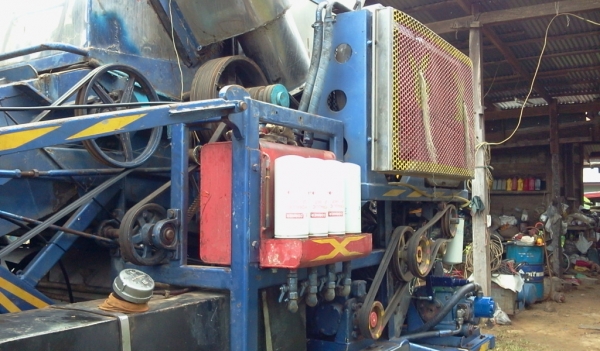 อยากขายรถเกี่ยวข้าวไทยเส็งยนต์ เดี่ยวทรนง