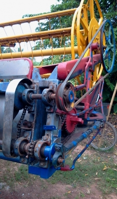 อยากขายรถเกี่ยวข้าวไทยเส็งยนต์ เดี่ยวทรนง