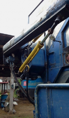 อยากขายรถเกี่ยวข้าวไทยเส็งยนต์ เดี่ยวทรนง