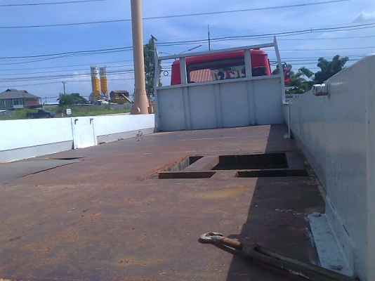 รถเทลเลอร์ ISUZU จัมโบ้ เครื่อง 6BD1  160 แรงม้า รถปี 42 หางขึ้นลง ควบคุมด้วยไฮดรอลิก ราคาคุยได้.