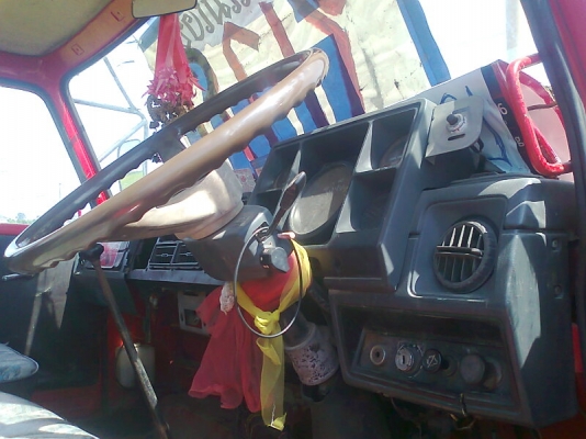 รถเทลเลอร์ ISUZU จัมโบ้ เครื่อง 6BD1  160 แรงม้า รถปี 42 หางขึ้นลง ควบคุมด้วยไฮดรอลิก ราคาคุยได้.